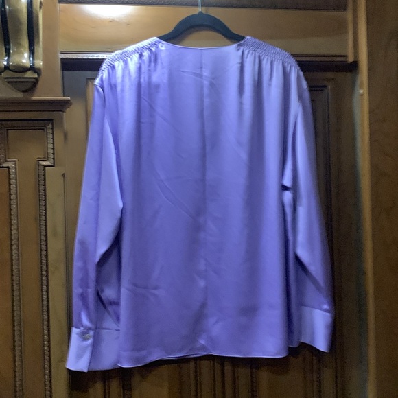 NWOT Vince Smocked Shoulder Long Sleeve Satin Blouse in Lily Stone Size XL - Picture 12 of 16